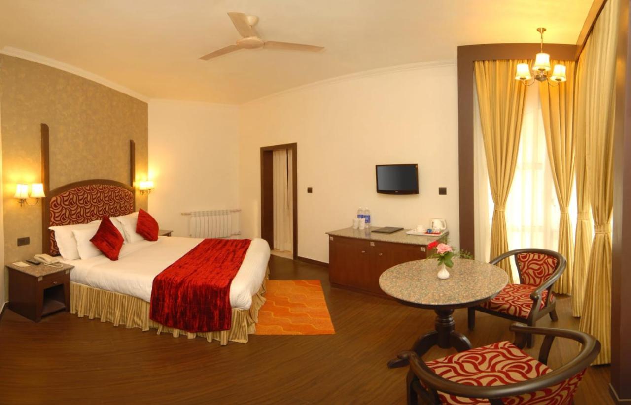 Hotel Arif Castle, Nainital Exterior foto